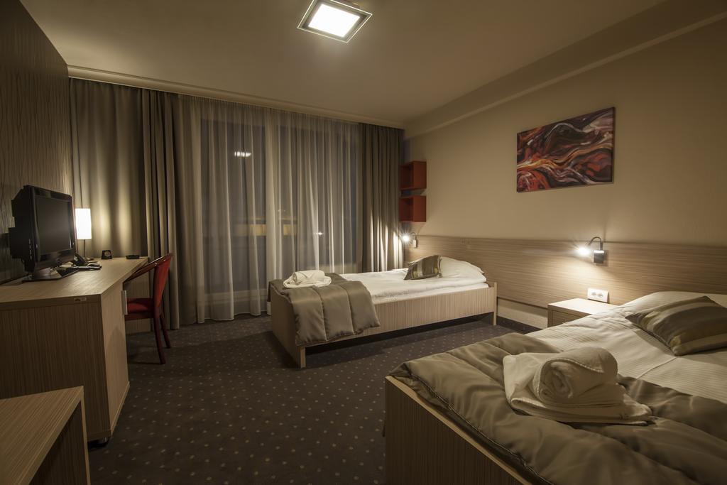 Drina Hotel Bijeljina Luaran gambar